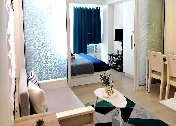 Sunset View 1br With Balcony And Netflix Azure Near Naia Apartment *